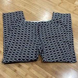Stretch pants by Zac & Rachel in black and white pattern size 12
